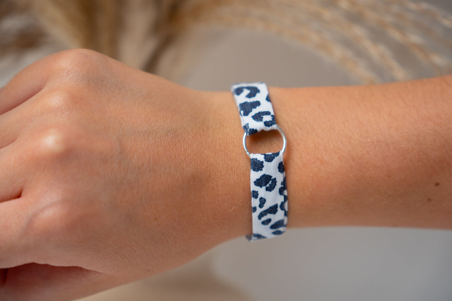 Bracelet en tissu à motifs