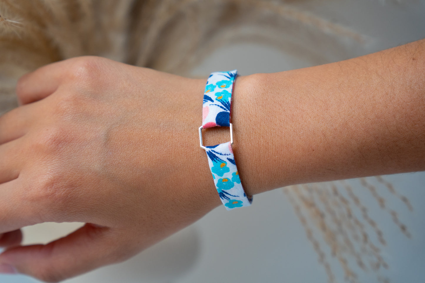 Bracelet en tissu à motifs